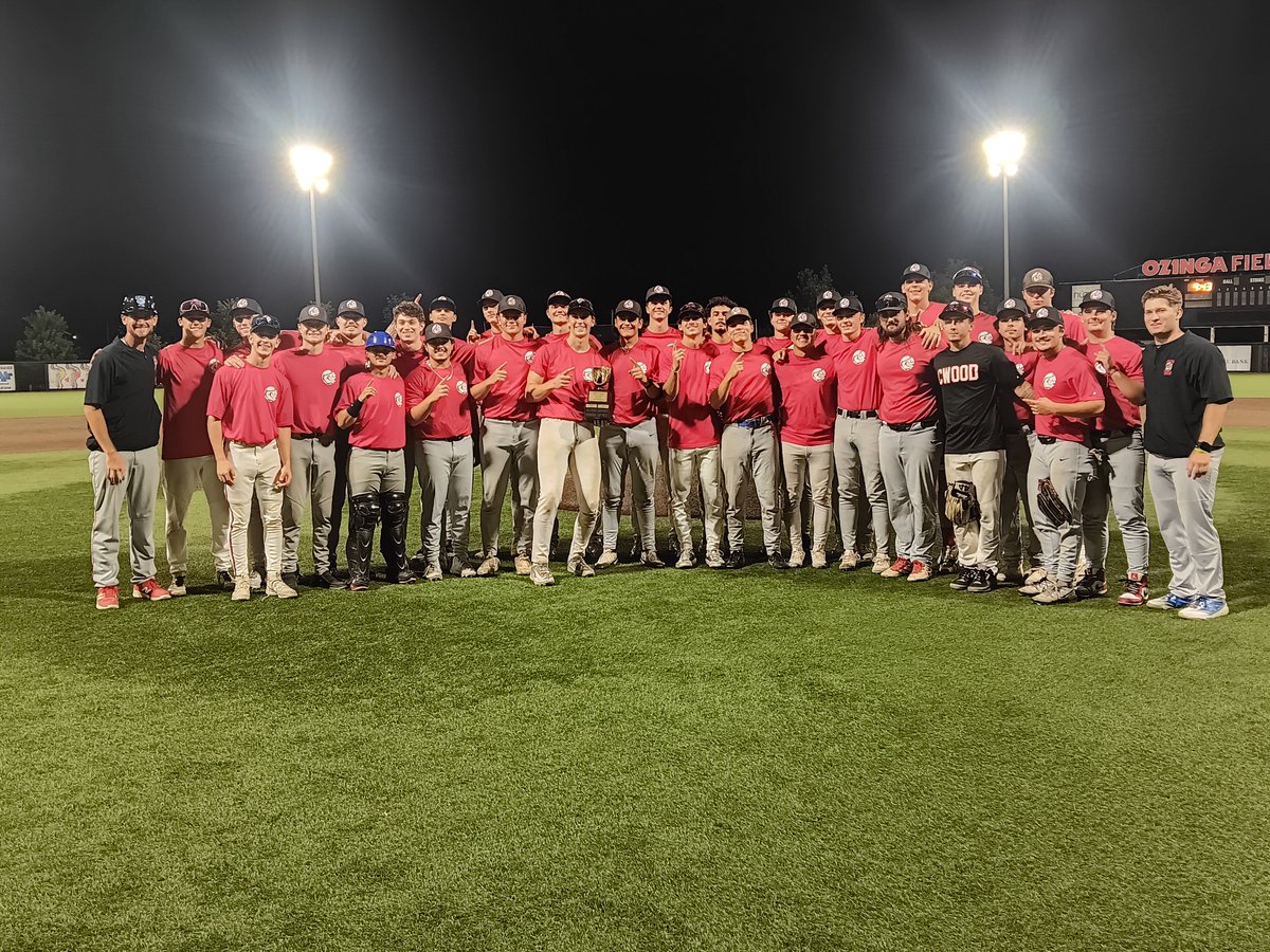 chicagoleague27's tweet photo. Crush 9, Windy City 3 FINAL
The Crush score 6 in the bottom of the 8th to blow open a 3-3 tie and win the Crestwood Collegiate League 2026 title at Ozinga Field. Big effort all season for a talented Crush squad. Stay tuned for more championship game coverage! https://t.co/LERwwrs1tc