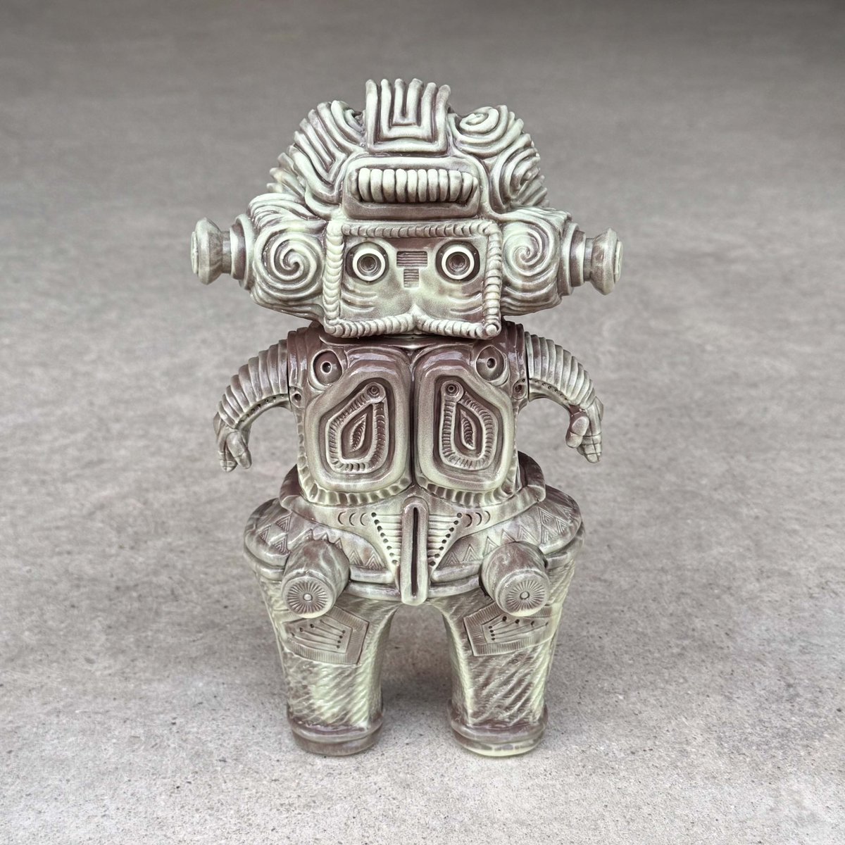CURIOUS COLLECTIONS販売商品のご紹介 その4] ソフビ「キングジョー