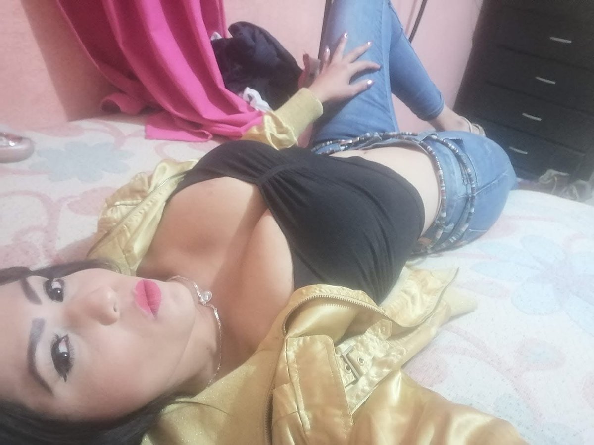 LizethCarrrys's tweet photo. #buenasnoches #goodnight #bonita #bella #pretty https://t.co/ydhwcyJV00