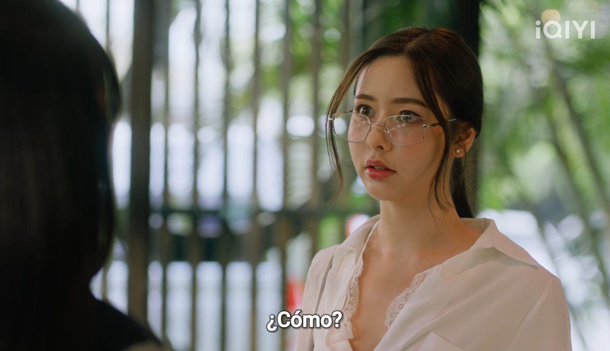 viudanegrabi's tweet photo. Viendo el capítulo de nuevo ( porque ya lo he visto 3 veces ) me acabo de dar cuenta que Irene se asusta cuando Gen dice " Ai " creyendo que le está diciendo a ella 😰🫢

AI GIRL EPISODE FIVE
#AIGirlEP5 https://t.co/Lp54YUTvdM