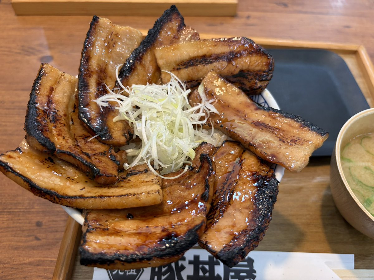 su_zan_1234's tweet photo. ぅまっ

#豚丼屋
#日光 https://t.co/vEc5zD1mPM