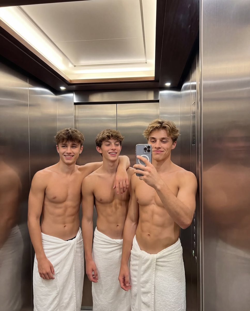 danielcollad694's tweet photo. Coachella boys https://t.co/UjzU6OUx9N