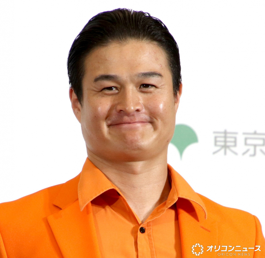 oricon's tweet photo. 【報告全文】
ティモンディ高岸宏行、離婚を発表
https://t.co/G4U1C6NjaM
⠀
「夫婦間で話し合った上での前向きな選択です」と離婚を報告。高岸(33)は2022年10月に俳優の沢井美優(38)と結婚。発表時には「セーラームーンと結婚」がトレンド入りした。2024年には第1子誕生を報告していた。 https://t.co/bJOrWCZjUI