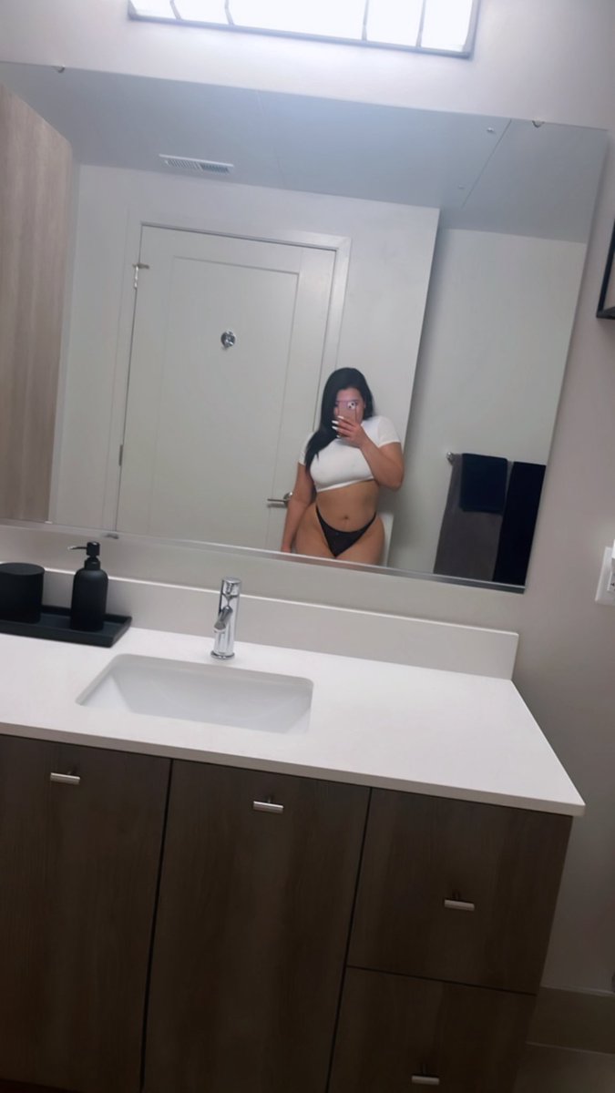 Wolfessss's tweet photo. Ohhh hiiii 🙈🇲🇽 #Latina https://t.co/vtl0wRI5Vc