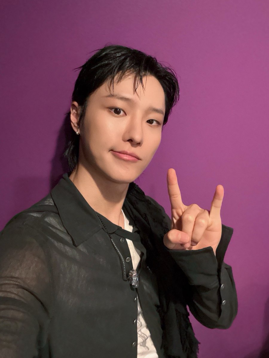 c_woodzofficial's tweet photo. [📷] 
260729
2026 WOODZ WORLD TOUR＇Archive. 1＇ IN IRVING

🧡Irving에서도 MOODZ들이랑
재밌게 뛰어놀고 왔승연💙

오늘의 여니도 너무 귀엽고 멋져서
머리가 어질어질하고 눈이 빙글빙글해요😭

#WOODZ #우즈
#Archive1 #Archive1_in_Irving https://t.co/vm5zcl7JfJ