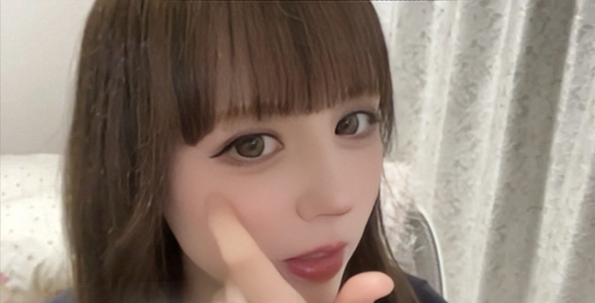 kataharu1970's tweet photo. キョロ(・ω・`三´・ω・)キョロ
スクショには撮る者の心の内が反映されるとかされないとか…昨日はお話会からの夜配信…お疲れさまです(*`・ω・)ゞ🍅
#めろさなちゃ
#白鳥沙南
#LITMOON
#りとむー今日は撮影とか https://t.co/TSd17u96sT