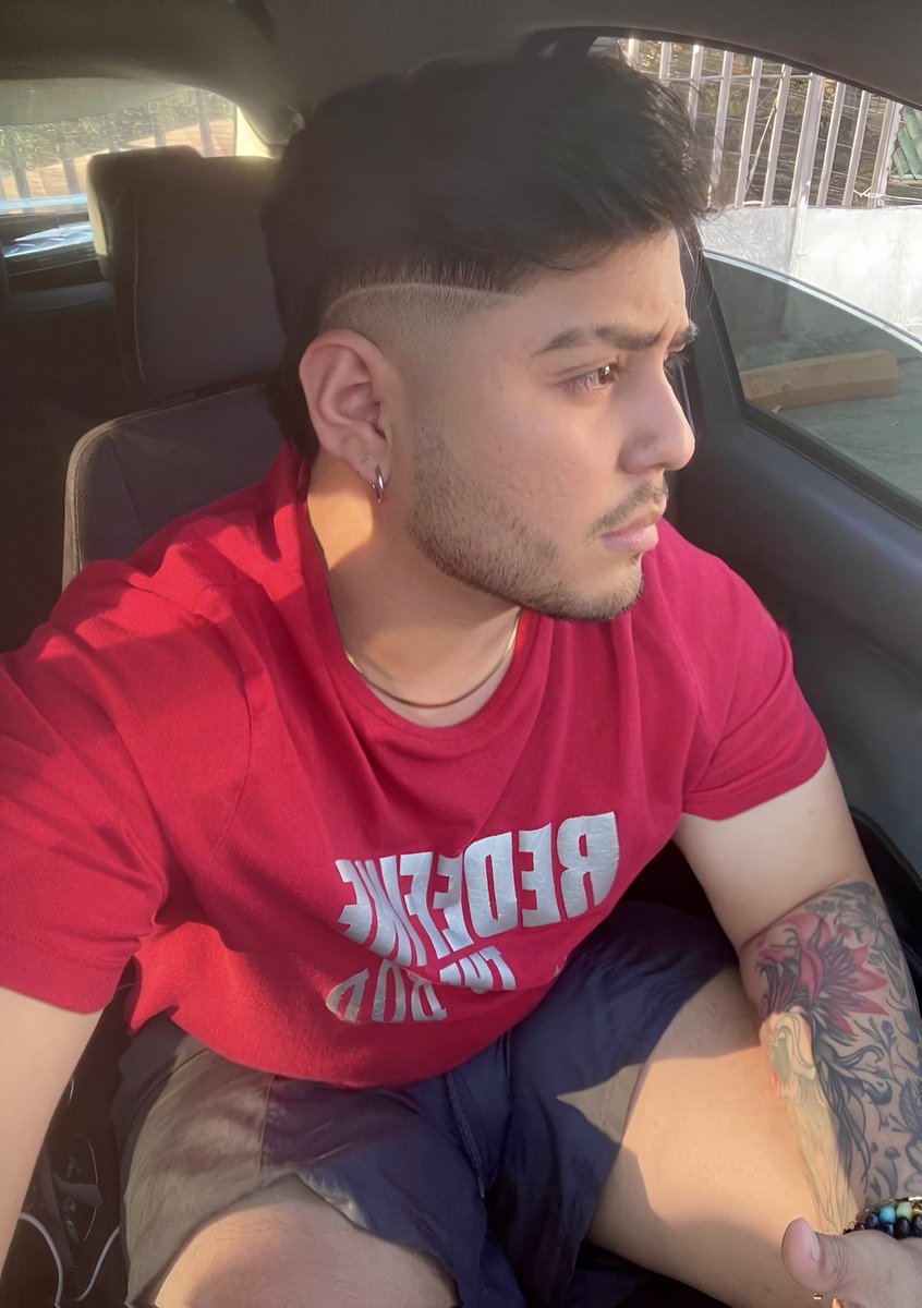 DenisHerdz25's tweet photo. ¿Donde están los pasivo tragoncitos que se la comen toda?😈🍑🍆💦

Acá mi WhatsApp para más información de servicios y contenido +503 77659112🔥🔥😈🙋🏻‍♂️ https://t.co/CJp3RsY1BE