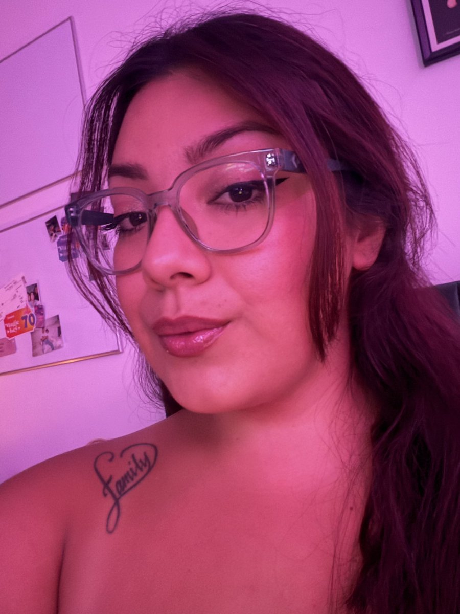 bbykay_9's tweet photo. I’m feeling HAWT!!!! https://t.co/ueXlIWMMPe