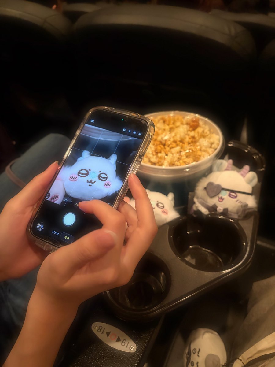 m0_0722's tweet photo. 映画1回目見に行けた日⟡.· https://t.co/hX6SVbTkvj
