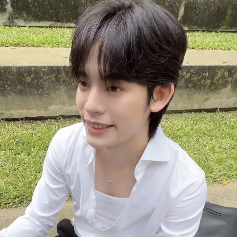 eeqlanwoil's tweet photo. คือถ้าเธอทำผิดเธอต้องพูดว่าอะไรคะ

ตี๋นั่นแหละผิด. https://t.co/pWimur6fO8