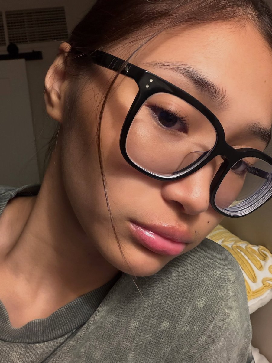 jhoannarocks's tweet photo. JHOANNA’S NEW INSTAGRAM POST! 

yayy finally new dump from tintin 🥰🫶 https://t.co/adf9rUs4dO