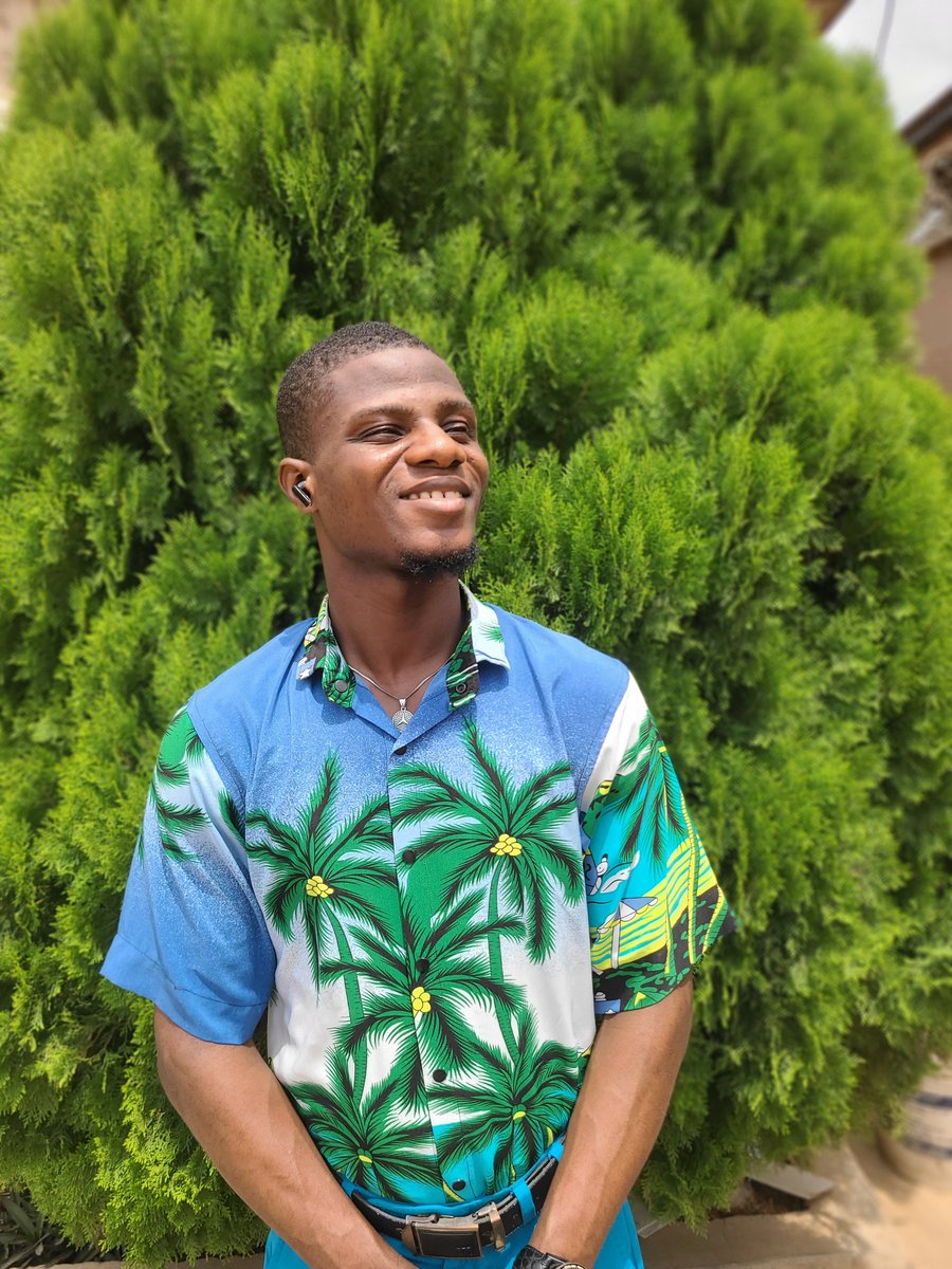 Ayanfebaba_1's tweet photo. Generosity that leaves your future bank balance at zero isn't a virtue; it's a financial emergency. You cannot build long-term wealth if your account is a public emergency fund for everyone else's bad planning.

May wisdom guide your decisions and protect your resources today. Good morning, mutuals. ✨️
