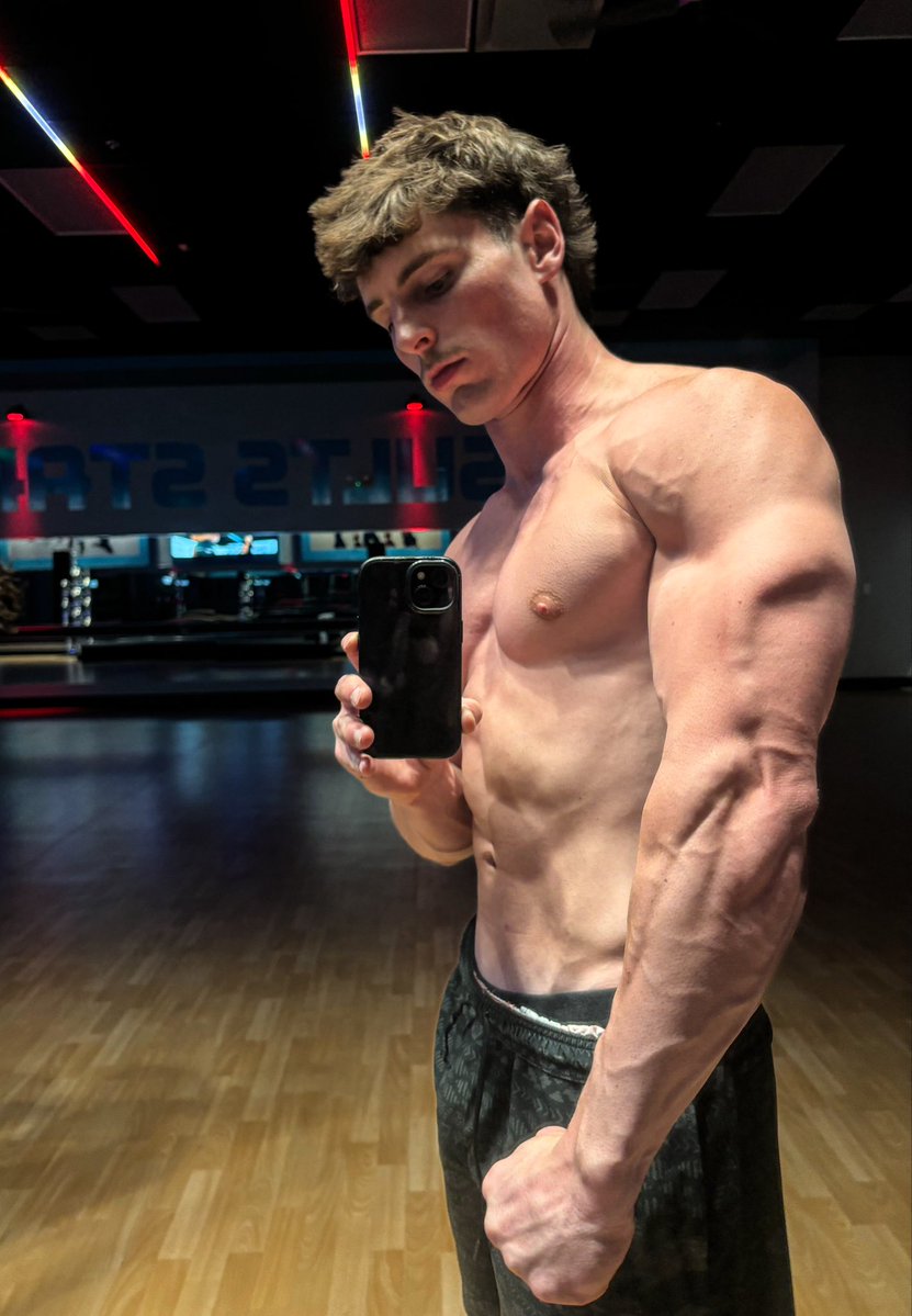 GFit227's tweet photo. Pumped. https://t.co/dX8zUoS6PQ