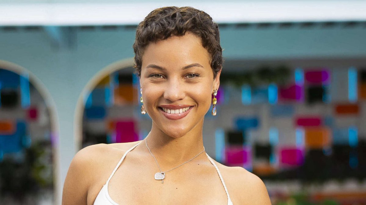 luvislndeps's tweet photo. sol has reportedly pulled out of the love island reunion following brinity and carniya’s interview with andy cohen. #loveislandusa https://t.co/J79u263I08