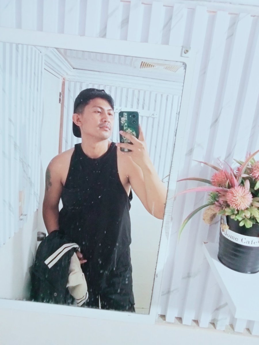 Matthewmassuer's tweet photo. available today butuan city book now☺😊just txt or call 09662608656 for booking and reservation for massage. 
#butuanmassuer 
#alterbutuan   
#LegitMassage 
#butuancity 
#massagetherapy 
#tall,moreno and gentlemen
#5,9 height
#highlights 
#followers https://t.co/CXRNfnw8Z4