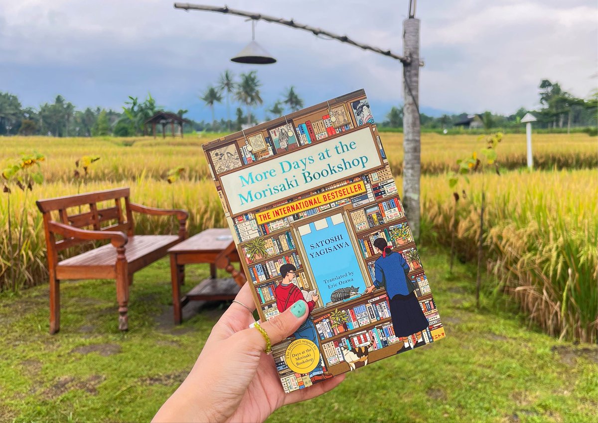 bielbiey's tweet photo. The view when you’re reading your books🌱🍂 https://t.co/MI6zxmplGt