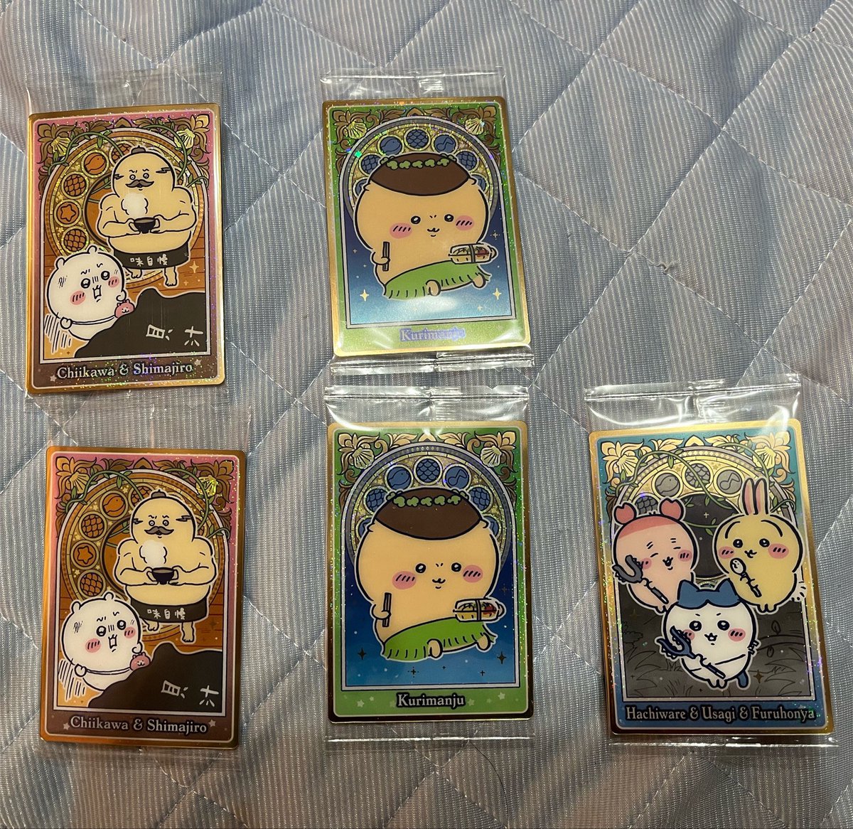 mobumobucat's tweet photo. 【交換】ちいかわ ウエハース 人魚の島のひみつ

譲:画像1
ちいかわ＆島二郎×2
くりまんじゅう×2
ハチワレ＆ウサギ＆古本屋

求:画像2💚

複数枚まとめての交換を優先させていただきます。
名古屋、栄、矢場町、金山等で手渡し希望です。
検索からでもお気軽にお声掛けください🙇‍♀️ https://t.co/vIogH8HcDE