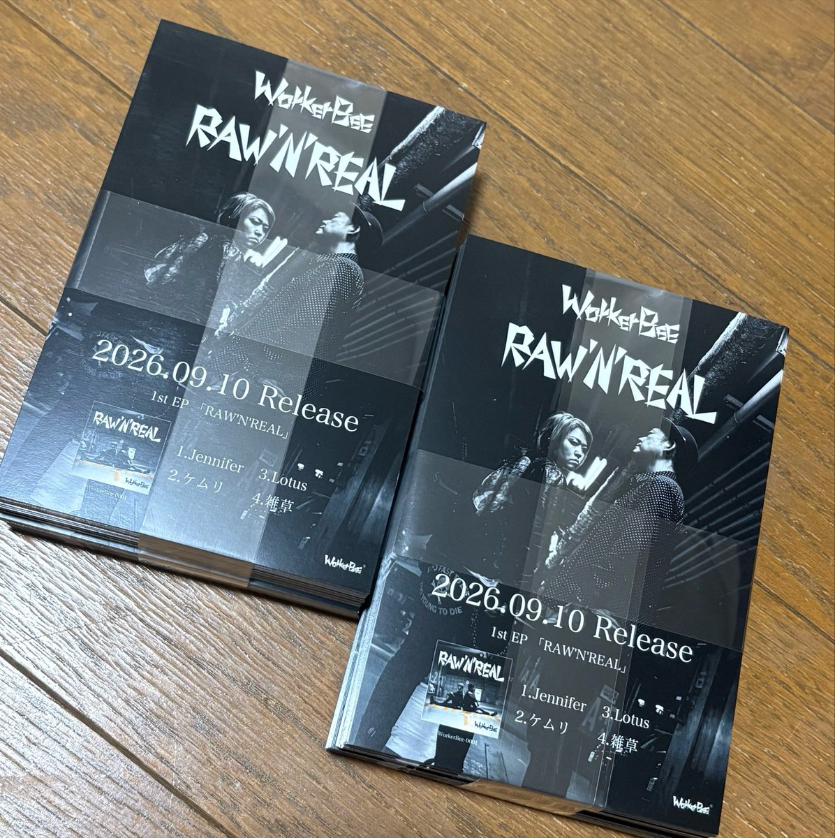 da_punks3's tweet photo. ポストカード＆チラシが届いたぜー！
配布するので是非もらって下さいませ🙇🏻‍♂️

WorkerBee1st EP 
RAW'N'REAL 
9.10 リリース‼ https://t.co/uacZJeR7r6