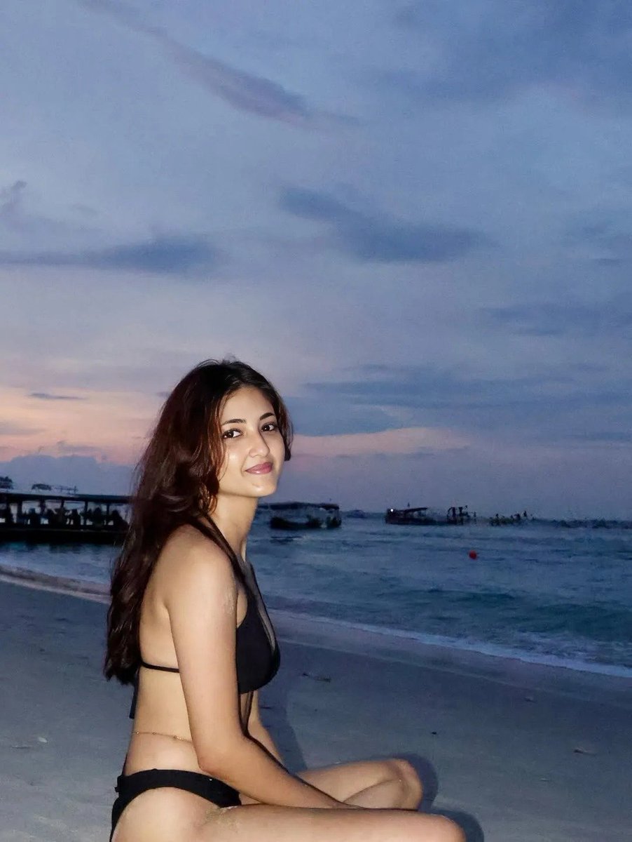 BarbieSevixof's tweet photo. Black bikini 🖤🖤🖤 https://t.co/e5896BPg59