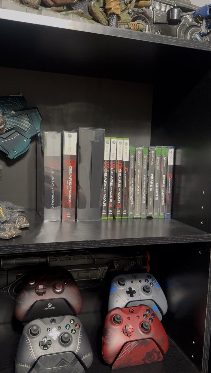ferrnando___'s tweet photo. @CanadianZar Im missing the PC version for Gears 1 (on its way) will be adding both E-Day standard edition and steelbook pretty soon 🔥 https://t.co/96OMdRUwqX
