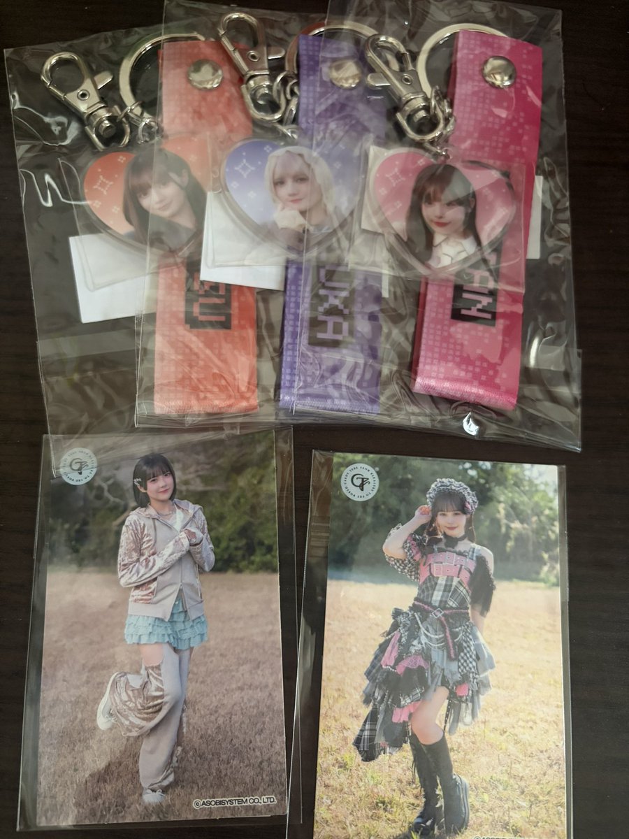 Cottoncandy_40's tweet photo. CANDY TUNE  きゃんちゅー アイしちゃってます　すきくじ 交換

【求】 買取(定価)or
立花関連・B賞チェキファイルと交換

【譲】 画像のC賞ループキーホルダー宮野南　村川　E賞ステッカー福山　村川

都内手渡し>郵送
可能な方リプライよろしくお願いします！

#すきくじ交換　#CANDYTUNE https://t.co/RBP883nf7J