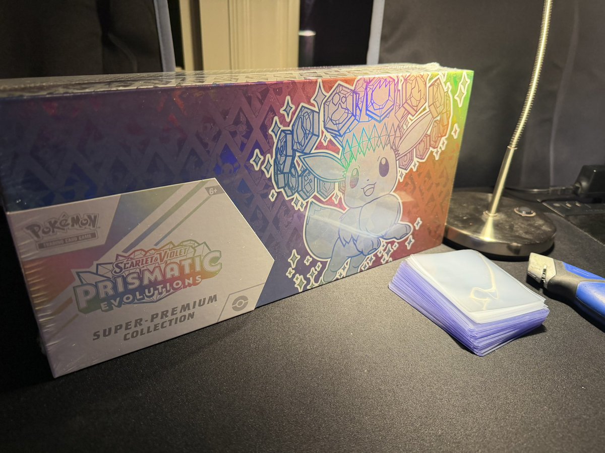 CardFoo's tweet photo. Just a friendly PSA to keep your prismatic evolutions Pokemon sealed. Turned $350 into $15 really quick 😂 21 packs opened https://t.co/Sa2N87VfI2