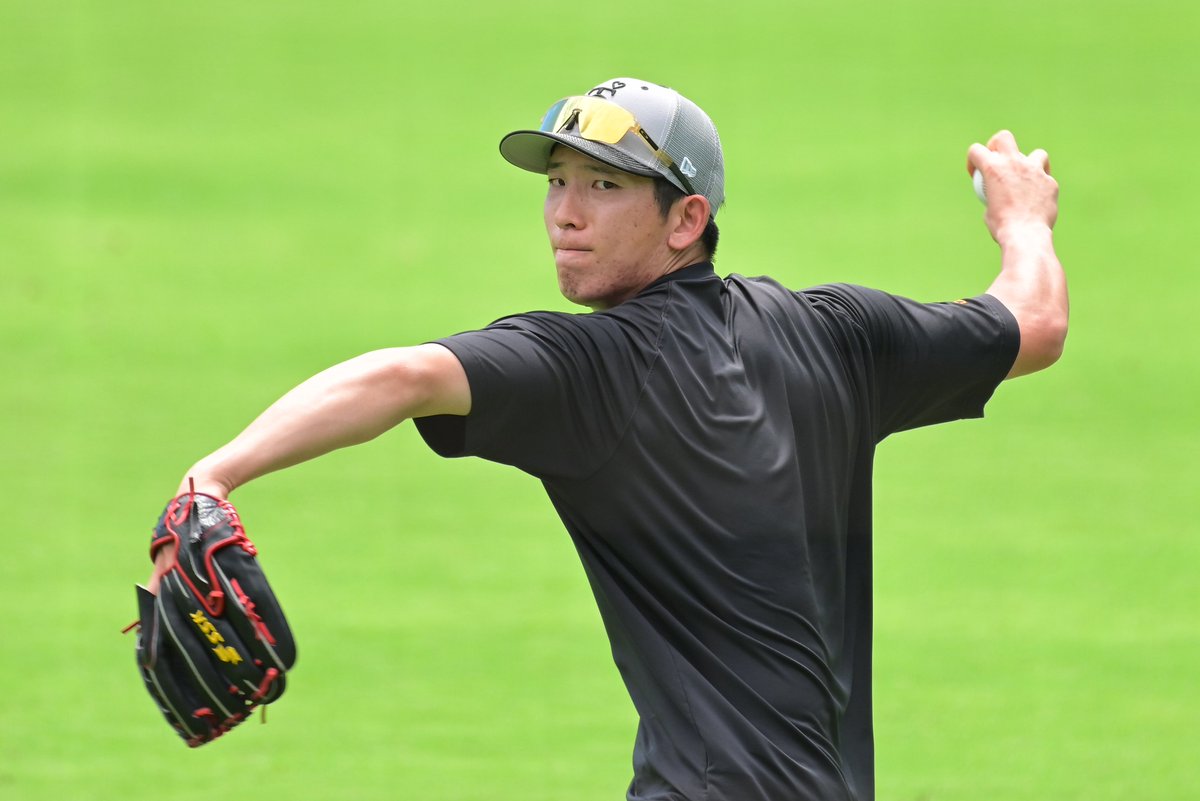 GIANTSyuta0824's tweet photo. 2026/7/29
ジャイアンツ球場
復活へ一歩ずつ。戸郷。
#戸郷翔征 https://t.co/zvzcpe2VwG