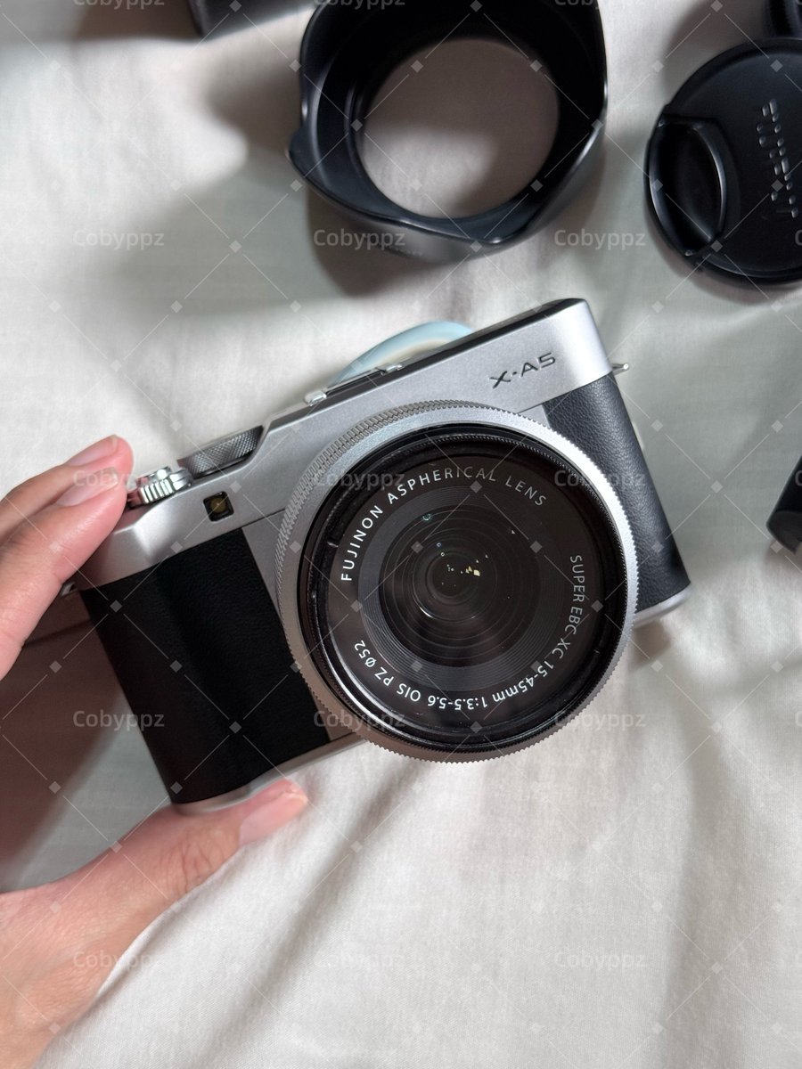 cobyppz's tweet photo. ขาย Fujixa5 + Lens 15-45mm
✅ สภาพดีใช้งานน้อย 
✅ ติดฟิล์มหน้าจอ
✅ ครบกล่อง แถมเคสซิลิโคนฝาปิดเลนส์

🏷️ ราคา 9,000 (เจ้าของขายเอง)

#ส่งต่อกล้อง #ส่งต่อกล้อง #ส่งต่อ #ส่งต่อกล้องดิจิตอล #fujixa5 #กล้องfuji https://t.co/yBc9xRdrnl