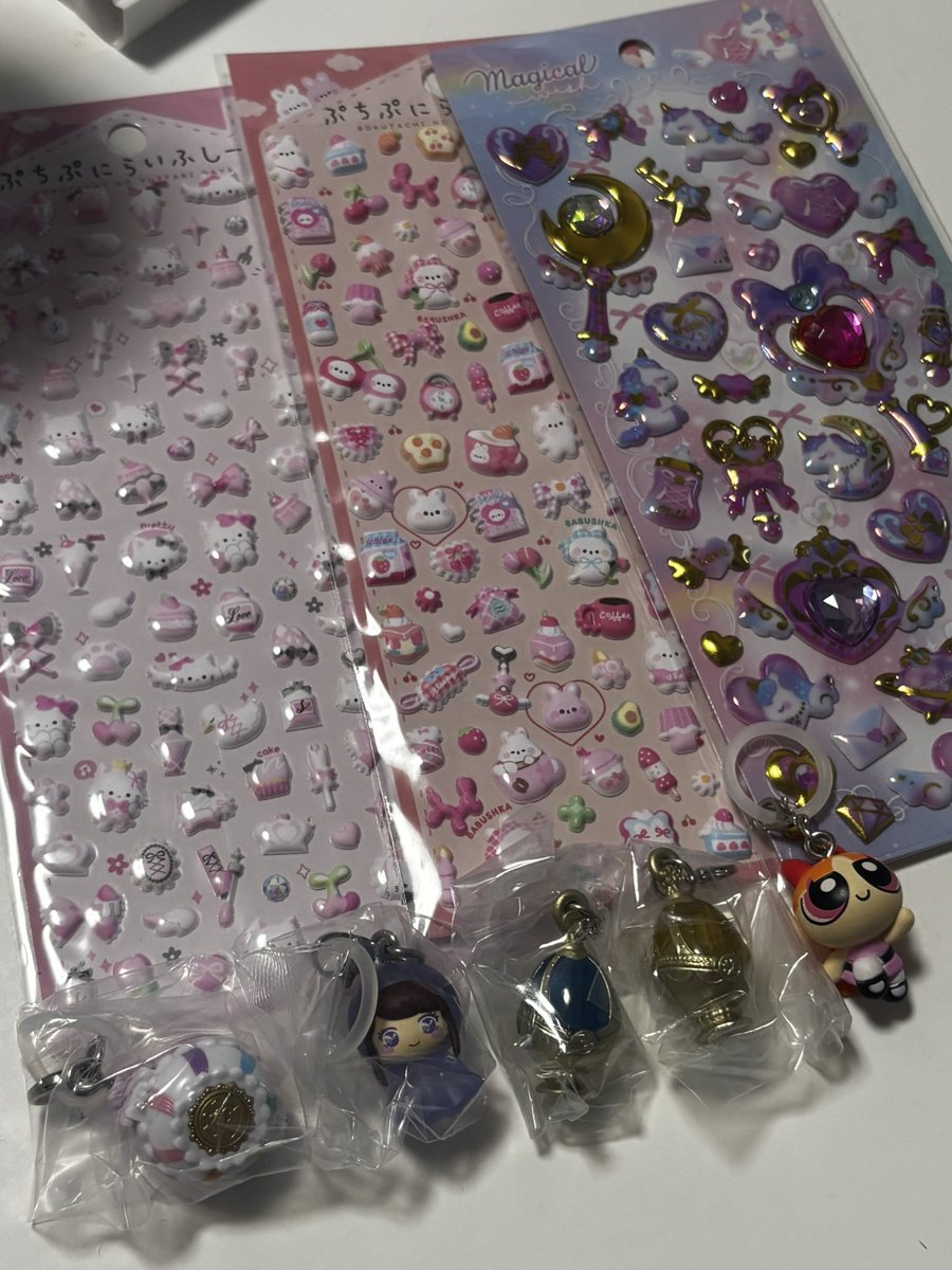 ruesgey's tweet photo. めじるしアクセサリー 交換 買取

譲 画像1.2枚目

求 定価買取+送料(ALT有)、画像3枚目、その他めじるしなんでも検討

条件良い方優先します🙇‍♀️

Paypay

シュガーバニーズふわふわめじるしアクセサリー
サンリオけろけろパーティー
#めじるし交換 #ガチャガチャ https://t.co/ZaeWFm69rN