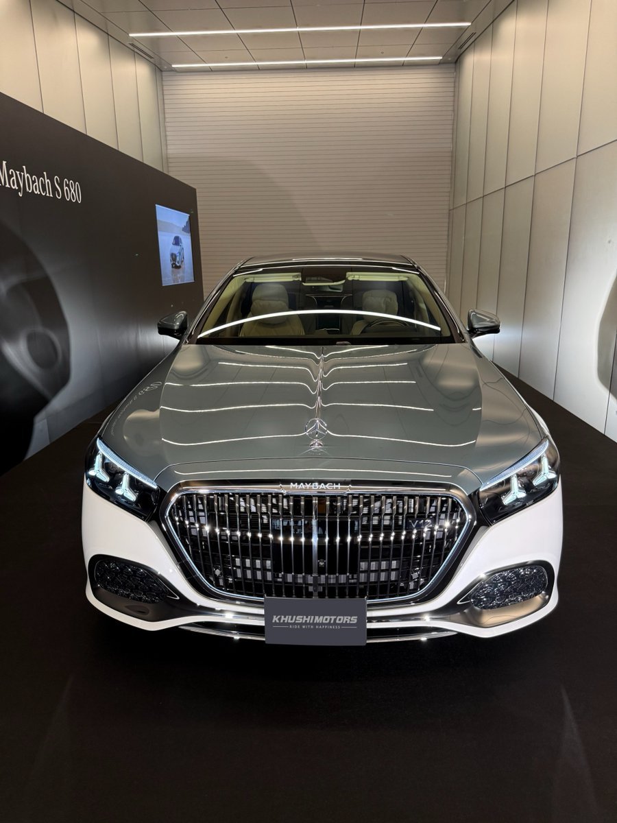MindTrap_X's tweet photo. Maybach S680 https://t.co/jYcTWxOGvc