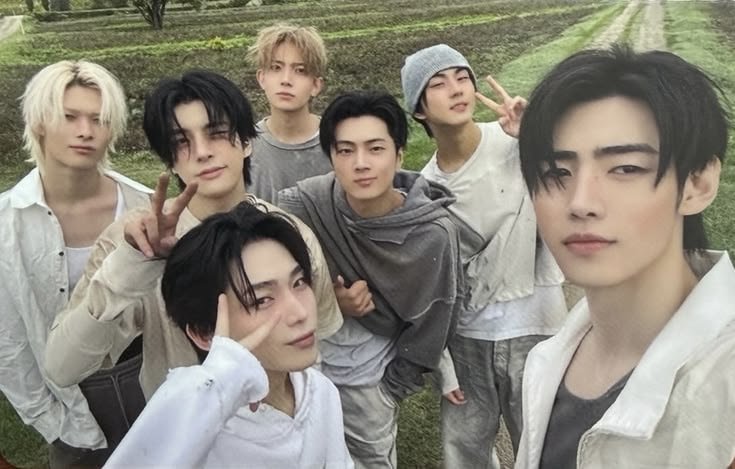 PrincyPate53990's tweet photo. We have to raise our voices..‼️

KEEP IT UP 💪🏻 

ENGENEs will continue the financial boycott of HYBE for transparency, accountability, and better treatment of artists. We will not fund silence and mismanagement.

BRING HEESEUNG BACK
#SevENcompletesENHYPEN
#ENGENEs_Boycott_HYBE https://t.co/rfT5OOs0aT