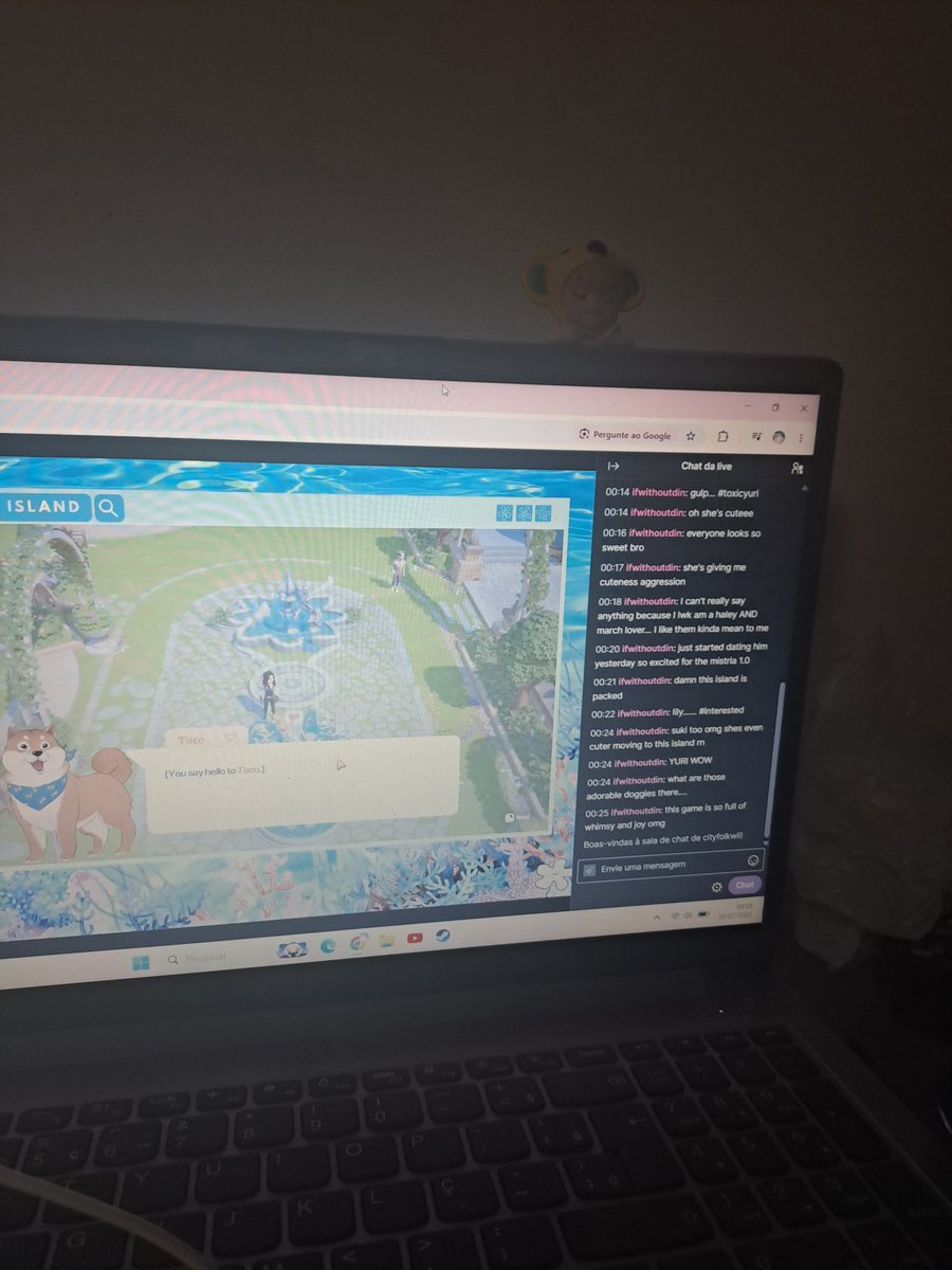 ifwithoutdin's tweet photo. quando alg tenta me outniche mas eu sou a única pessoa comentando no chat da live que eu tô vendo https://t.co/oBsqvX4izh