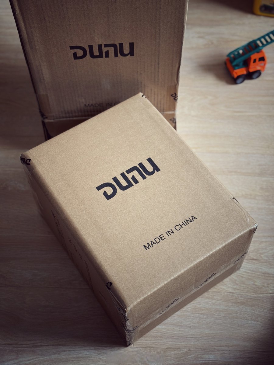 BryonProvencio's tweet photo. Just unboxed my long-awaited wireless earbuds  Sound quality is way better than I expected—game changer for my daily commute! #UnboxingHaul #TechGoodies， https://t.co/7lB2wDpO86