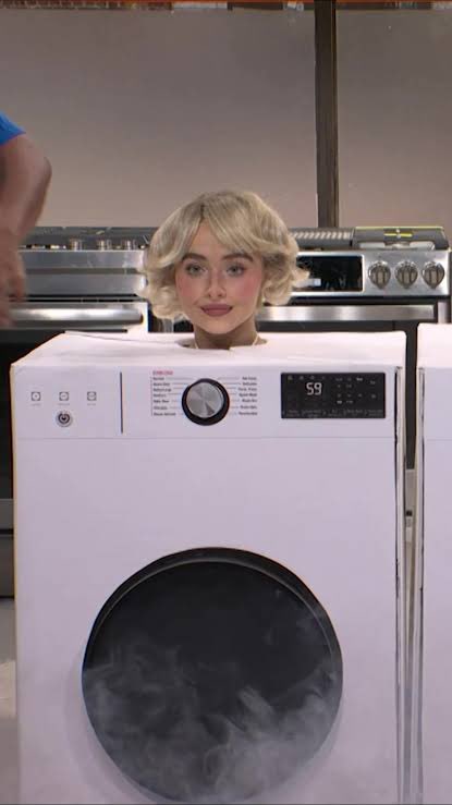 sabby_uploads's tweet photo. Thinking about buying a new washing machine do you guys recommend this one ? https://t.co/UbApAfIoae