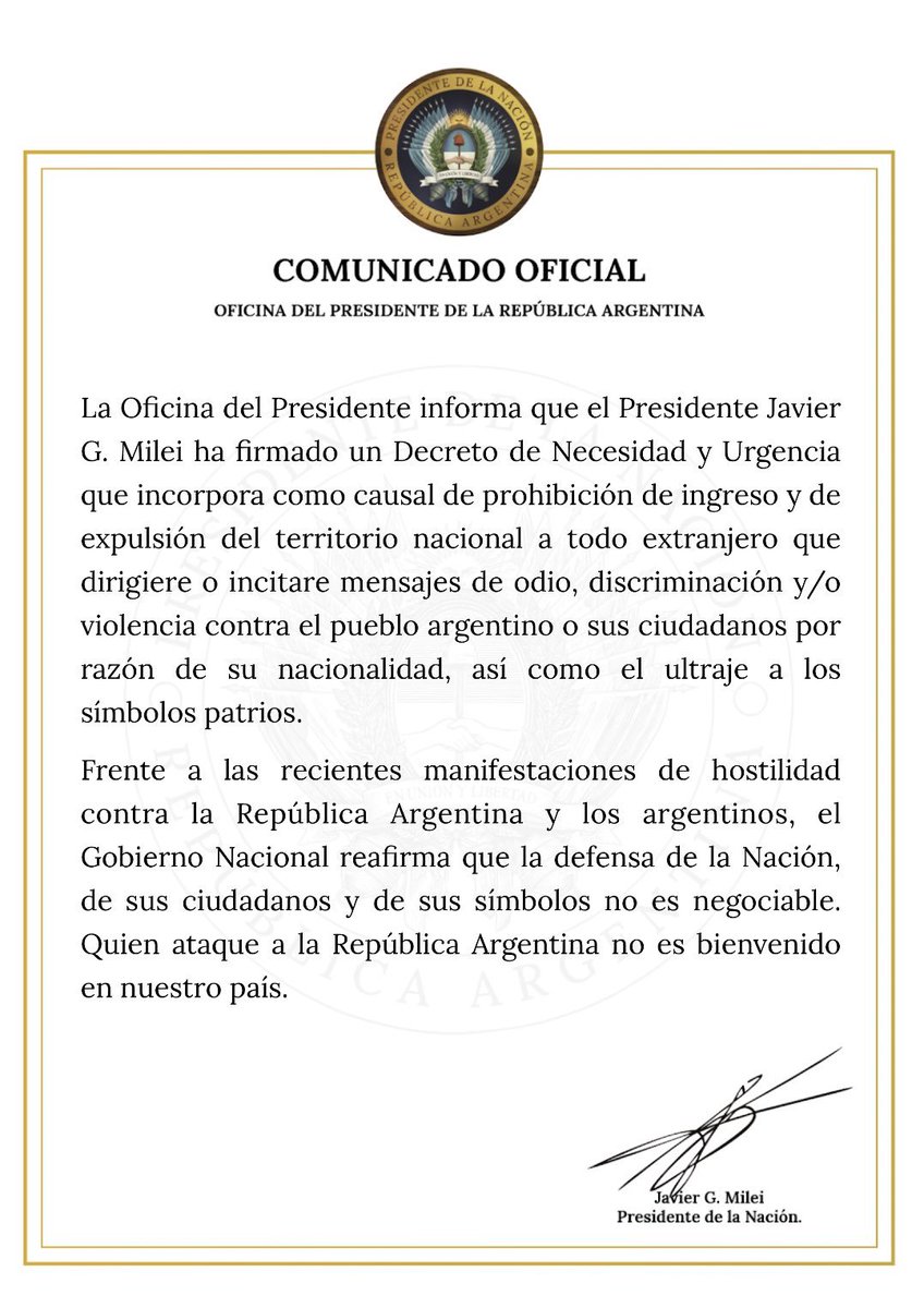 Witchreinaa's tweet photo. Chicos, Milei firmo un decreto para expulsar y prohibir la entrada a quienes insultan a nuestra gloriosa República Argentina.

Quiero que la deportación masiva sea en jaulas.

El mensaje es claro: CON ARGENTINA NO SE JODE 🇦🇷🇦🇷 https://t.co/jaGbwgOR0a