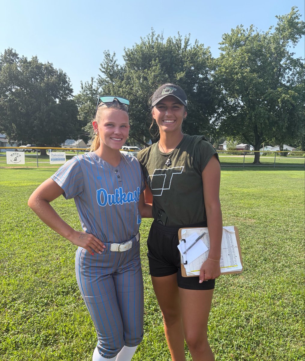 LaniNewell02's tweet photo. Had a great day at the LTC softball camp today!! Loved learning more about the program and really getting to know how they do things. Thank you coach @coachevar and the players for putting this camp together and having me, I had a great time! https://t.co/ljSKilH91D
