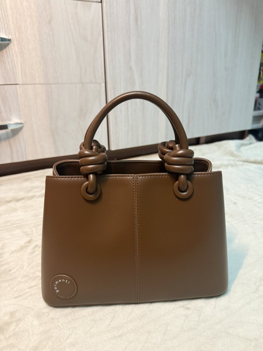 nnook2h's tweet photo. Garmenti ไซส์ Mini สี Dark choco
ไม่มีตำหนิ ใช้น้อยมาก
ส่งต่อ 1,200 รวมส่ง
#garmenti https://t.co/uOY0LNcOvc