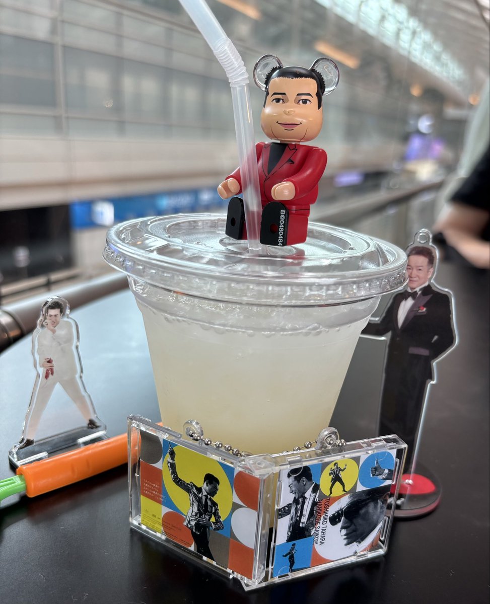 sweet_y104's tweet photo. #田原俊彦♥️
札幌文化芸術劇場hitaru🕺本日
#トシちゃん　愛に行くよぅ🩷
楽しみ💓
✈️搭乗前に学生��代の友人とで羽田でランチしたよ😊 https://t.co/om2oZFWRC7