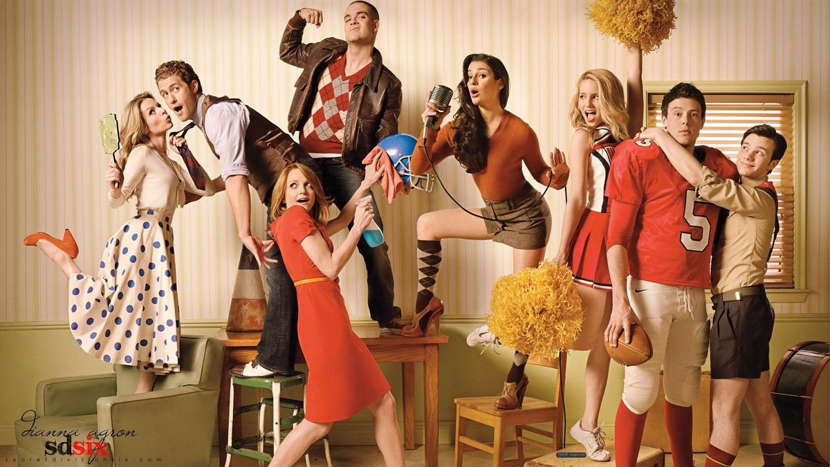 frankenteenz's tweet photo. tbf i could say this about almost every glee photoshoot bc where's the correlation.... https://t.co/bIdAqq5HJJ