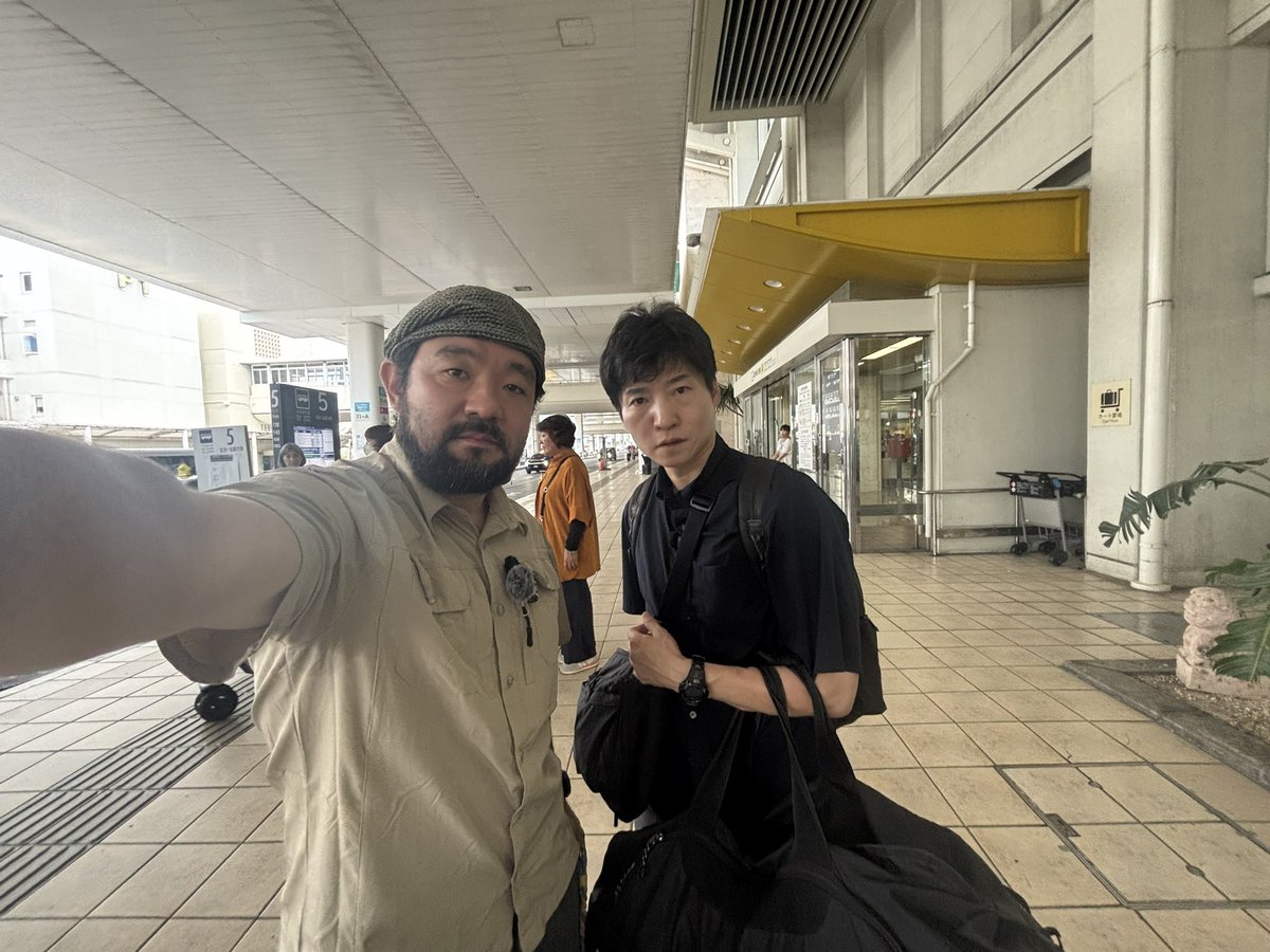 shinobukonno's tweet photo. 戦場ジャーナリストと沖縄に入りました。取材の第二弾です。
知華さんのご両親は、きょう東京で記者会見を開く予定です。
その言葉がまっすぐ届くことを願いながら、辺野古に向かっています。 https://t.co/qlASBn3HTr