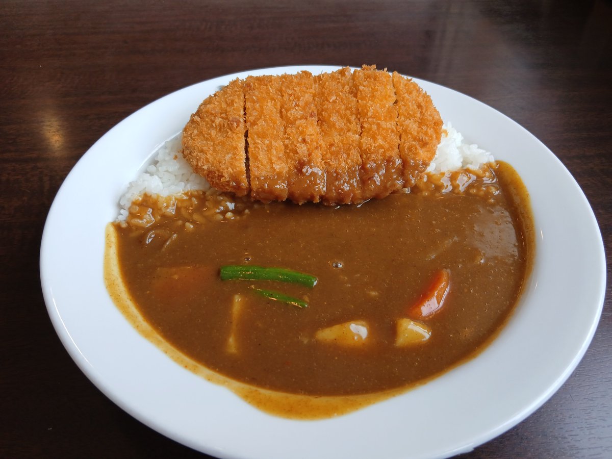 ruby_emy's tweet photo. 久しぶりのココイチ
ロースカツ＋ハーフやさい+2辛=1241円 https://t.co/ra7y72OGlp