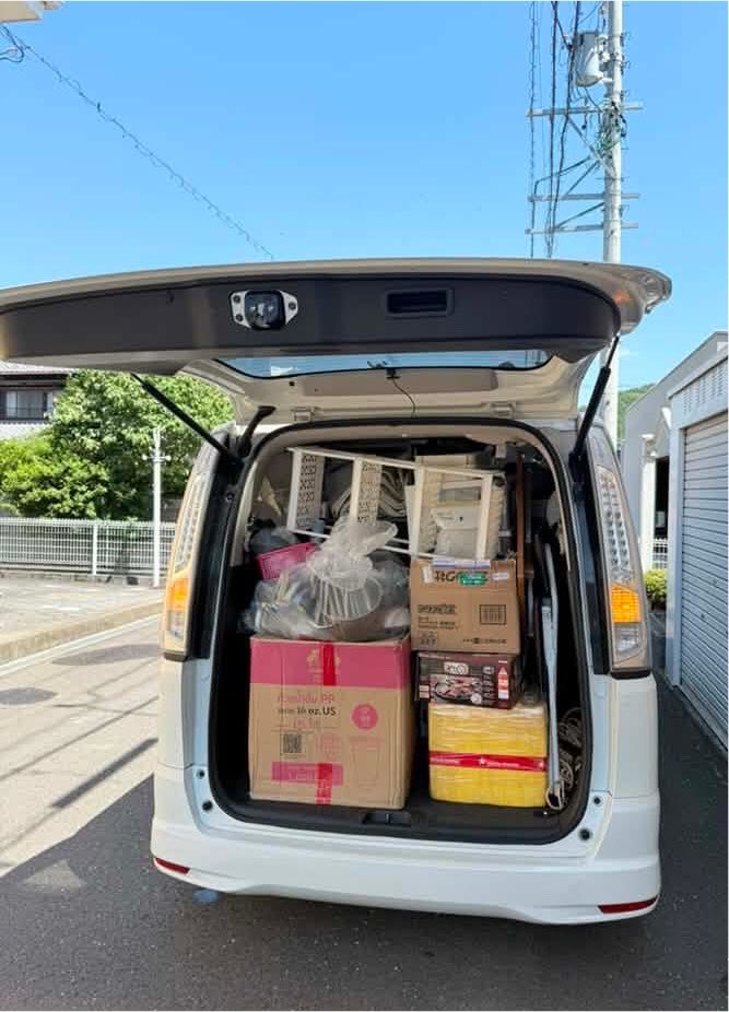 lico337's tweet photo. ゲアン省ヴィン市出身の名古屋在住ディン・クエットと名乗るベトナム人が、白タクで観光客を乗せたり、荷物運搬をしています🇻🇳

警察は犯罪者を逮捕してください！
入管はこいつが刑期を終えたのちに、再入国不可で国外追放してください！ https://t.co/FbCRH4TnL8