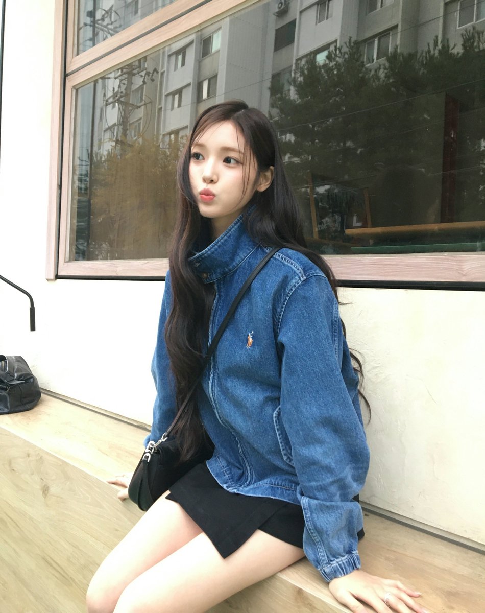 wjdtnrdll's tweet photo. 존느여친같아서말안나옴 https://t.co/cLlWX8QuMK