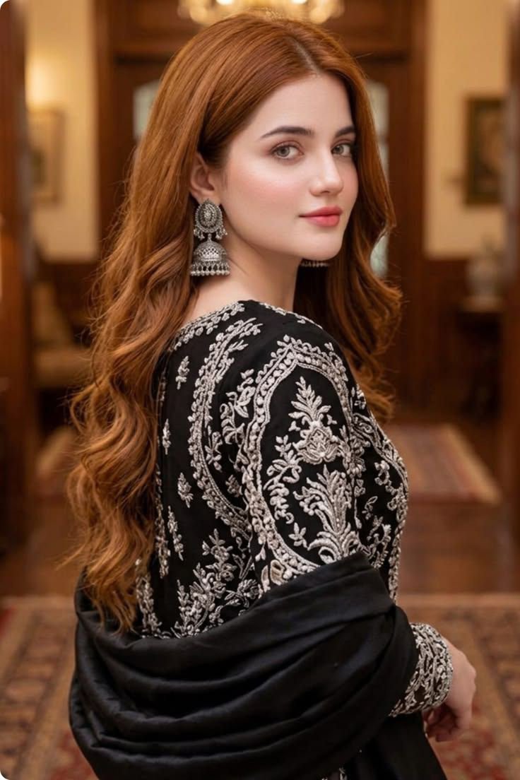 iramnoorcc47's tweet photo. توڑ دینگے غرور عشق کا بھی اور اس قدر سدھر جائیں گے 😏
 
کھڑی رہے گی محبت راستے میں پر ہم سامنے سے گزر جائیں گے ❤️‍🔥❤️‍🔥❤️‍🔥 https://t.co/gDbxyWXXpK