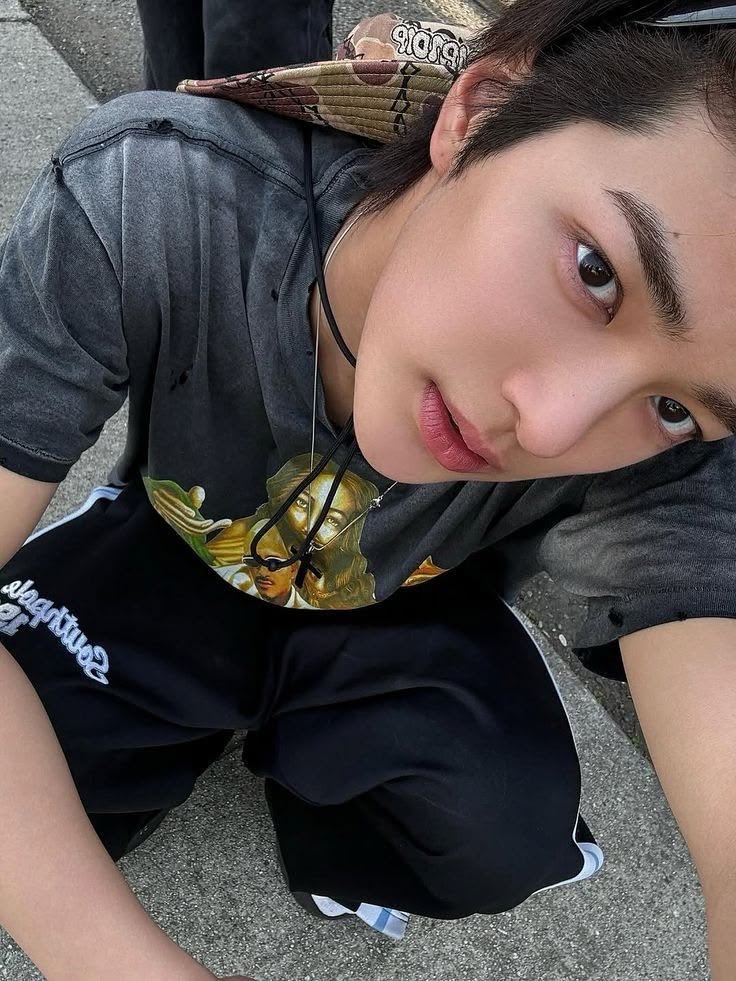 Gummnho's tweet photo. 04년생 이세진 https://t.co/63ffo3oWF6