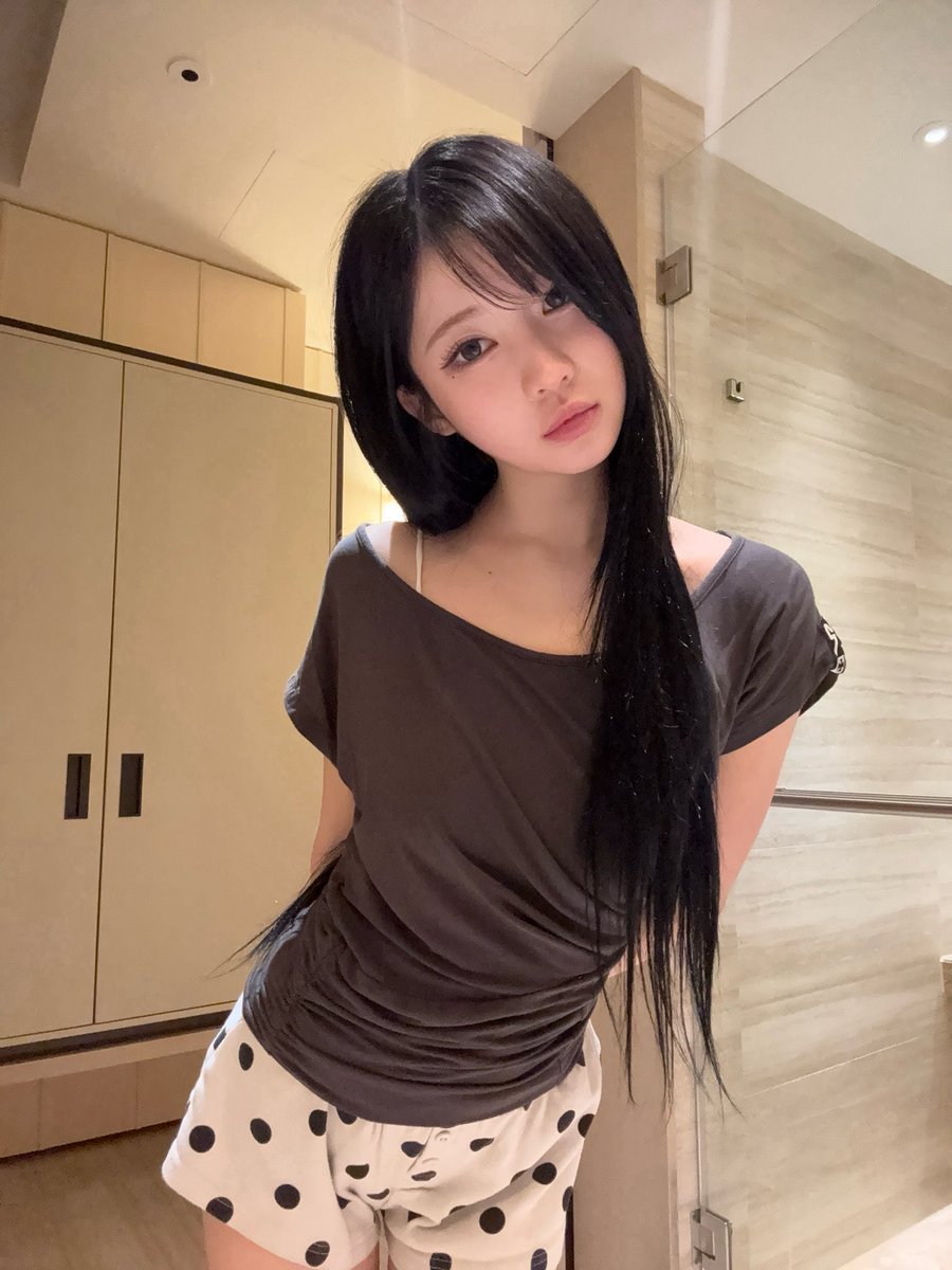 asasloops's tweet photo. girlfriend 
#아사 #ASA #ENAMIASA #アサ https://t.co/f25myeQ4RP