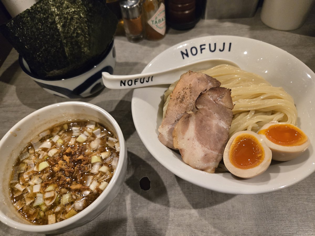 kimuchi__'s tweet photo. 並んでるだけあってかなりうまかった。札幌で食ったラーメン屋の中で一番好きまである https://t.co/PB8HORDGU6