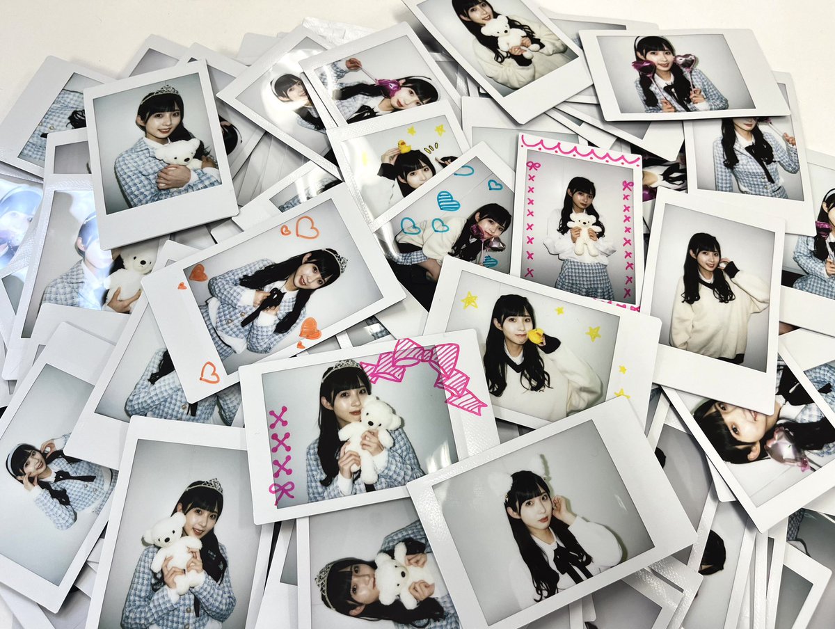 osaki_serika's tweet photo. 🌐14 th Single 🌐
オンラインチェキサイン会

お名前入りチェキ✍🏻 .•♥

🔗 https://t.co/LB3xqNujhw

今回も3種類の服装を考えてるよ💭
どれが届いても
世界にひとつだけのチェキ☝🏻️🪄⋆͛*͛ 

1人3枚まで申し込み可能 ◎
※購入は1回限り。ご注意ください！

受付：8月13日（木）23:59まで https://t.co/5sgbr5B3Cq