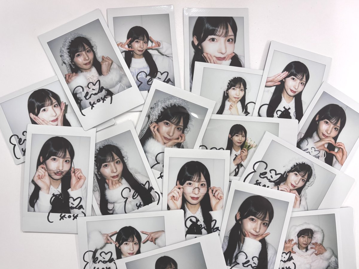 osaki_serika's tweet photo. 🌐14 th Single 🌐
オンラインチェキサイン会

お名前入りチェキ✍🏻 .•♥

🔗 https://t.co/LB3xqNujhw

今回も3種類の服装を考えてるよ💭
どれが届いても
世界にひとつだけのチェキ☝🏻️🪄⋆͛*͛ 

1人3枚まで申し込み可能 ◎
※購入は1回限り。ご注意ください！

受付：8月13日（木）23:59まで https://t.co/5sgbr5B3Cq