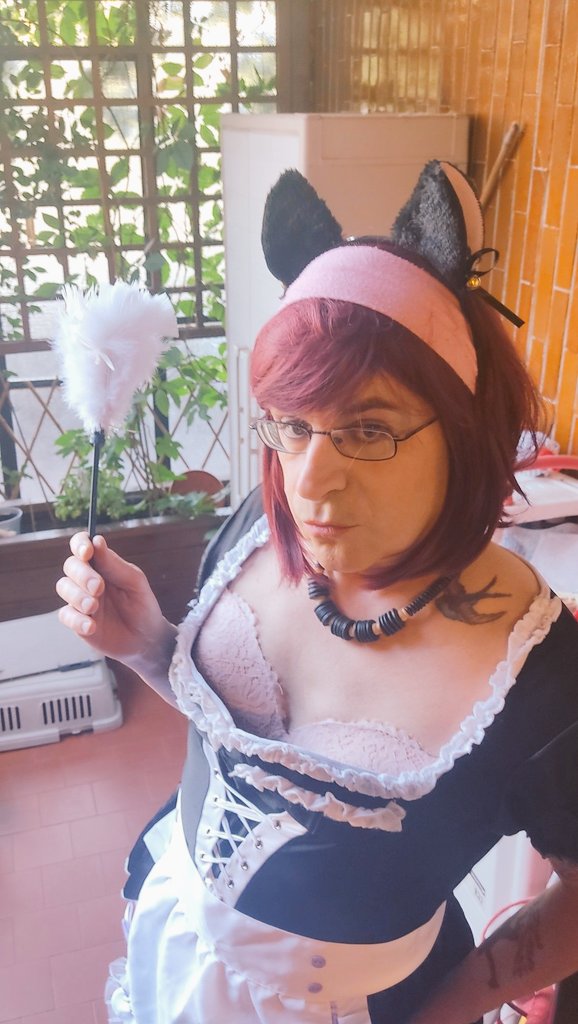 Lorysissypet's tweet photo. As a good sissy slave I m always ready to clean and be useful.Sissy Lory submissive maid #sissyhumiliation #sissyslave #sissymaid #toiletslave #humanwc #publichumiliation #scatslave #pee #sissyslut @Brig_Delacroix https://t.co/Vt9MCuMaBh